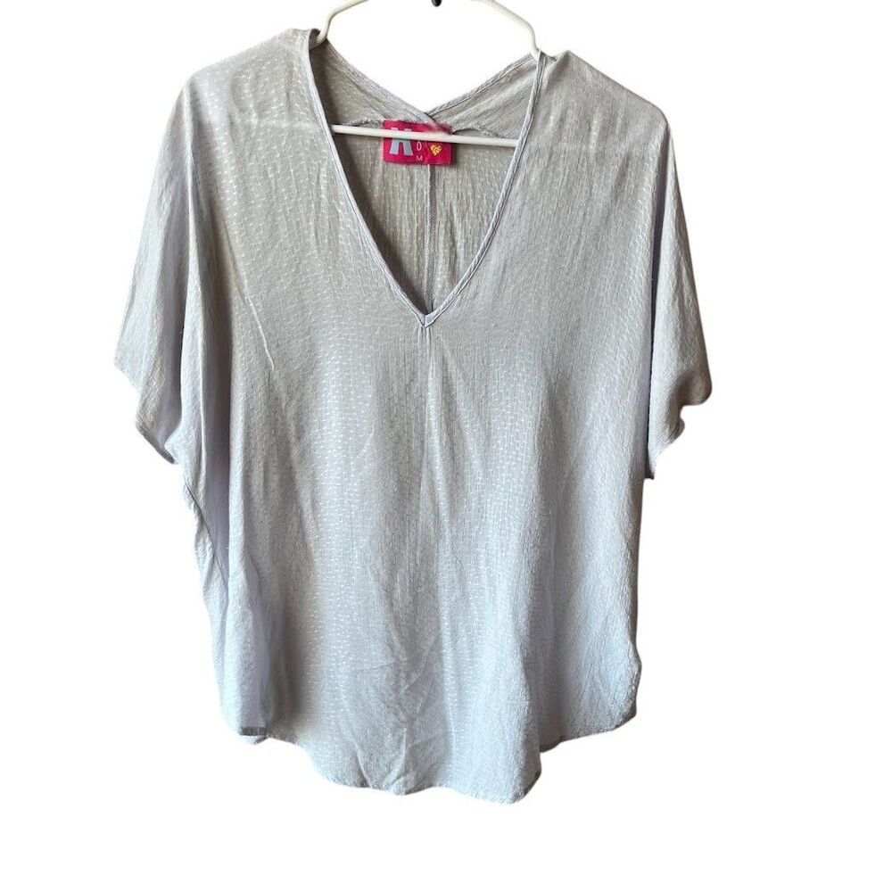 H Squared Top M Light Purple Lightweight V-Neck Batwing Short Sleeves Blouse